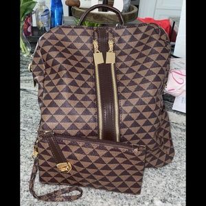 Retro checkered bookbag